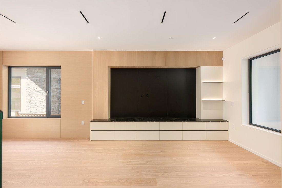 House in Vancouver, British Columbia, Canada 5 - 18410556