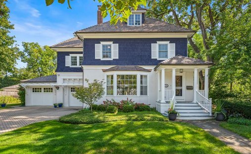 House in Winnetka, Illinois, United States 1