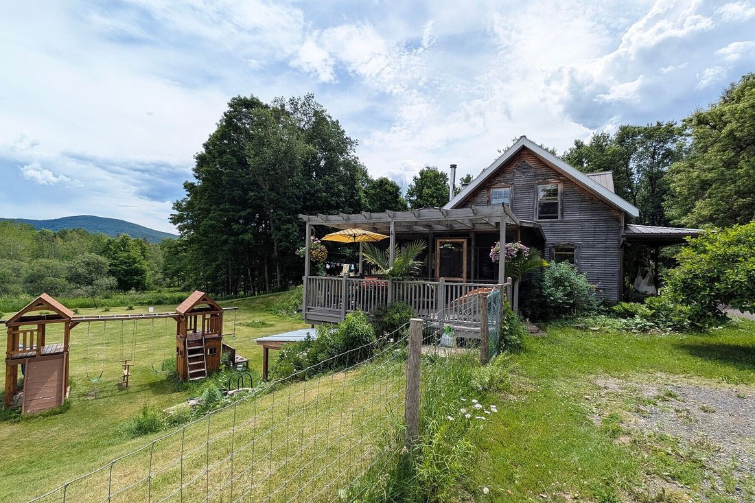 Granby, Quebec, Canada 4 - 17955523
