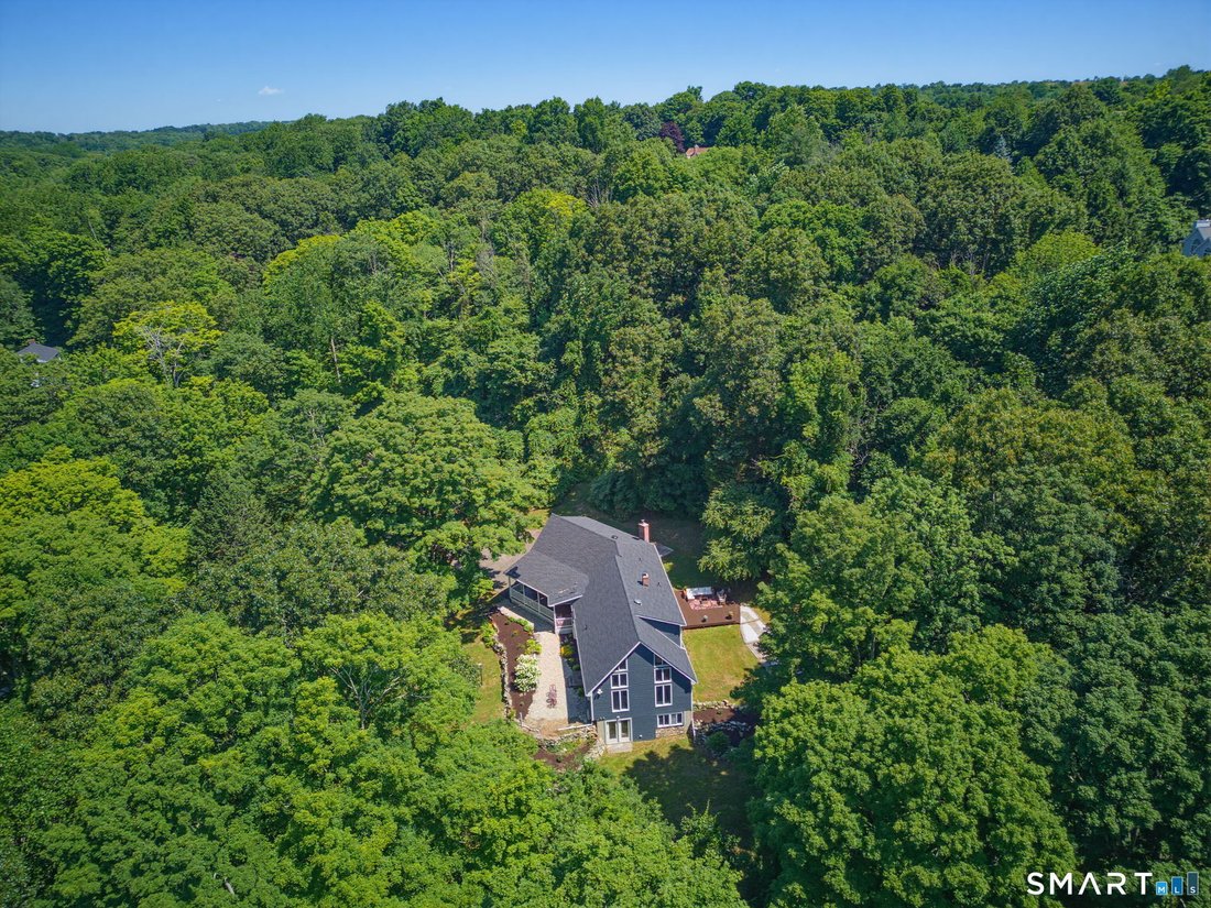 House in Hebron, Connecticut, United States 2 - 18359267