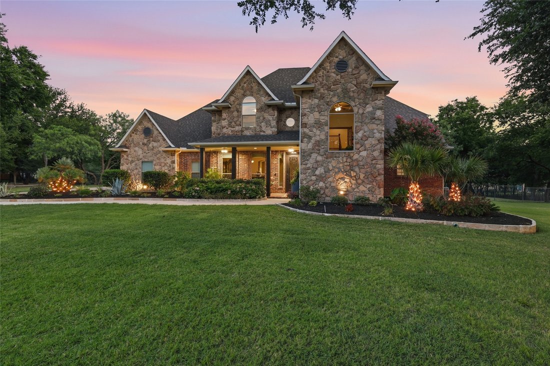 House in Little Elm, Texas, United States 4 - 18399612