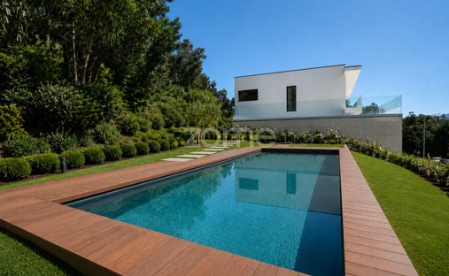 House in Ferreiros, Prozelo e Besteiros, Braga, Portugal 1