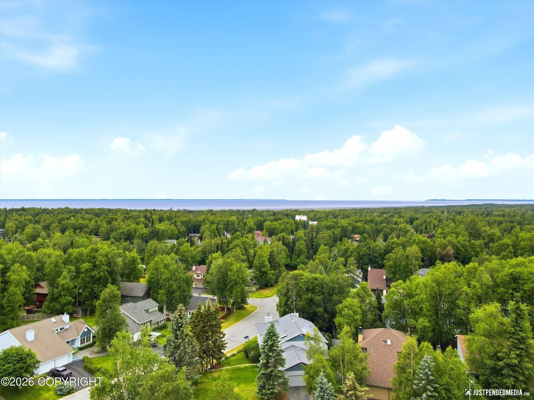 House in Anchorage, Alaska, United States 3 - 18403375