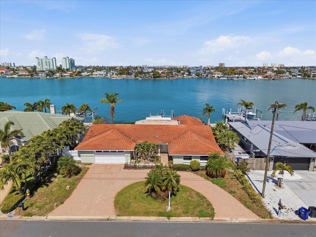 House in St. Pete Beach, Florida, United States 1 - 18403802