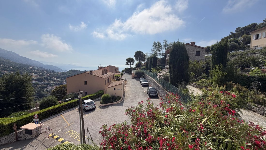 House in La Turbie, Provence-Alpes-Côte d'Azur, France 1 - 18390541