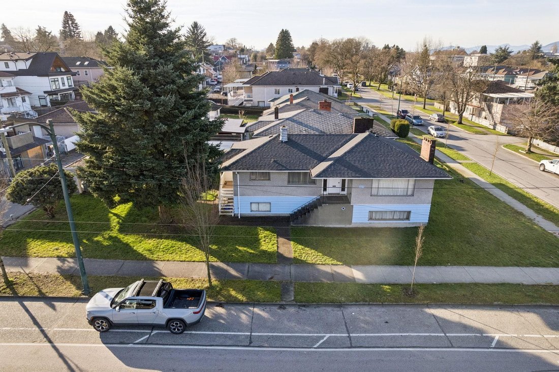 House in Vancouver, British Columbia, Canada 1 - 18410546