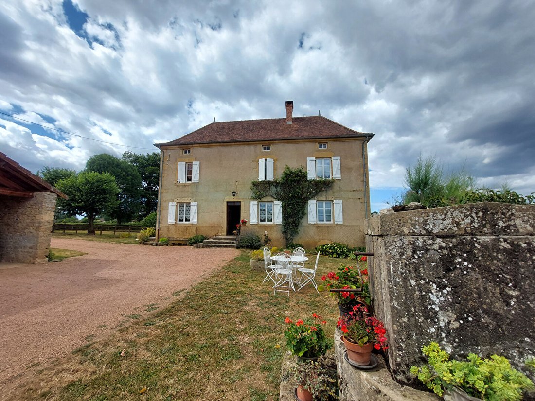 Villa in Saint-Laurent-en-Brionnais, Bourgogne – Franche-Comté, France 2 - 18405871