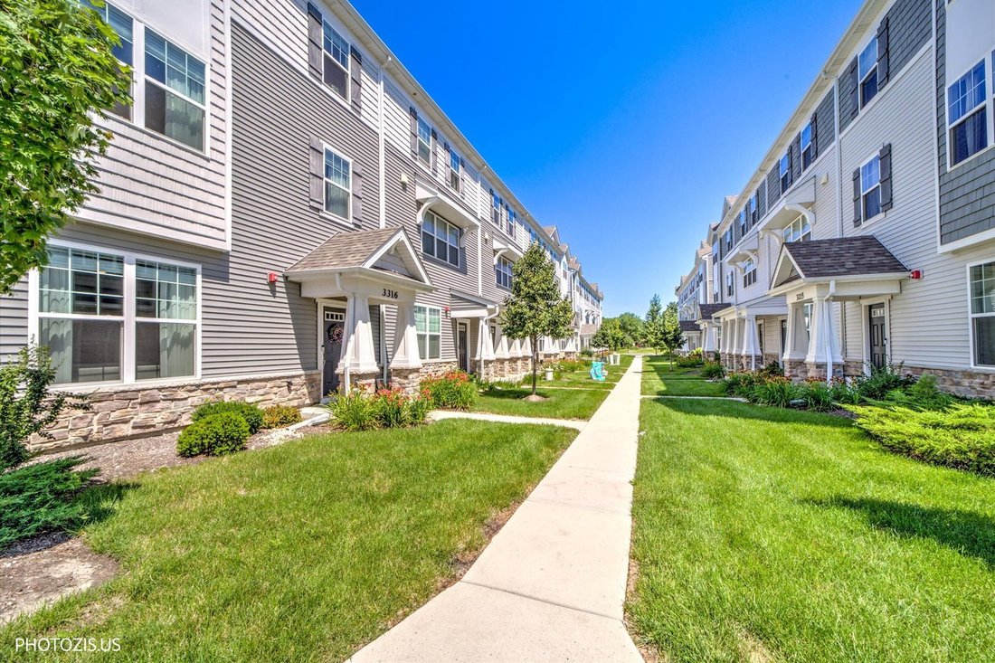 House in Rolling Meadows, Illinois, United States 3 - 18403490