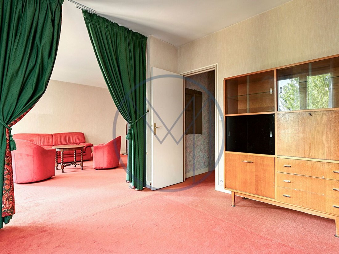 Apartment in Domaine National du Château, Versailles, France 5 - 18413728