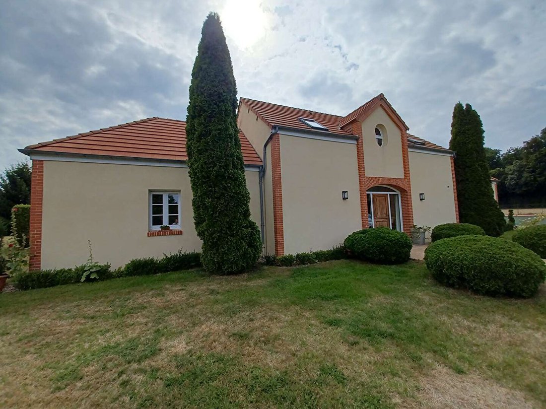 Villa in Le Menil-Bérard, Normandy, France 2 - 18405611