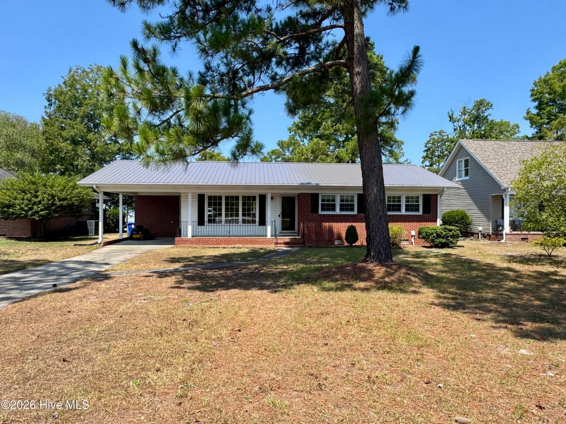 House in Lake Waccamaw, North Carolina, United States 1 - 18407782
