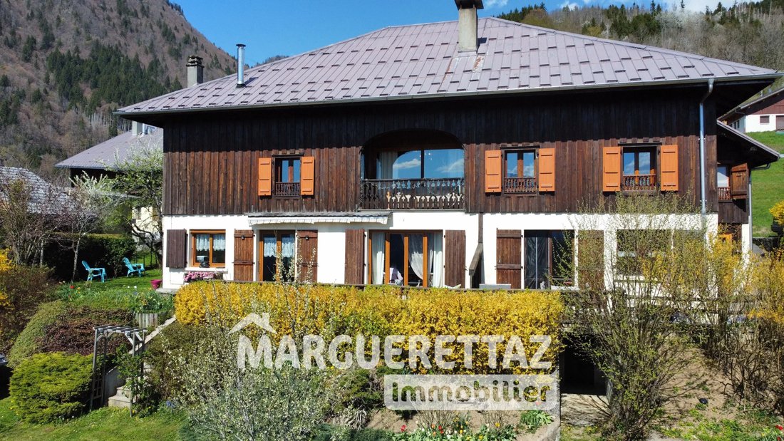Farm Ranch in Taninges, Auvergne-Rhône-Alpes, France 1 - 18409445