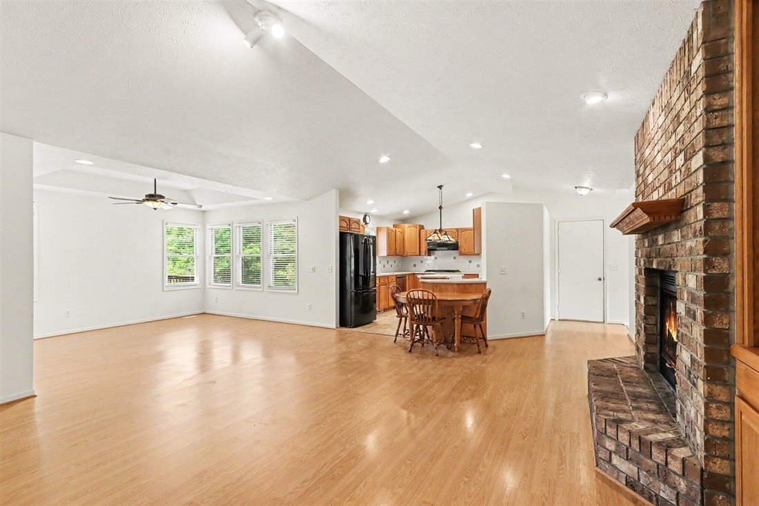 House in Grand Junction, Michigan, United States 5 - 18407938