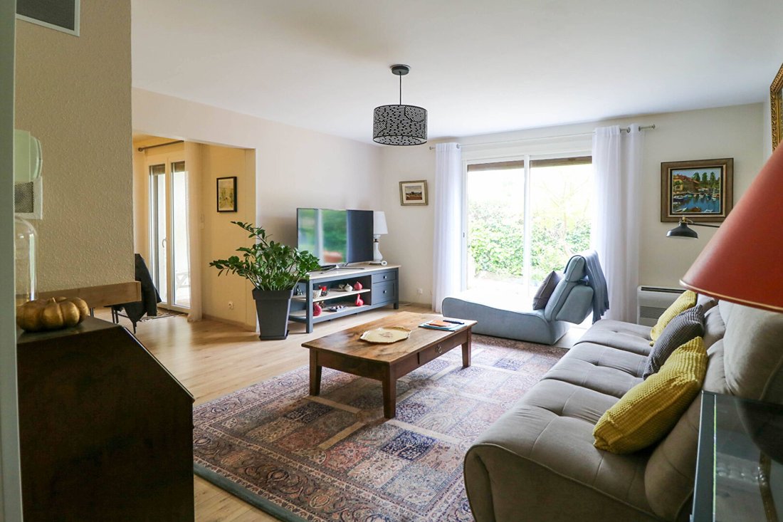 Villa in Uzès, Occitania, France 5 - 18405491