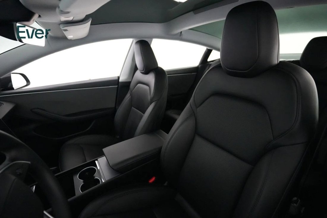 Sedan in San Francisco, CA, United States 4 - 18338551
