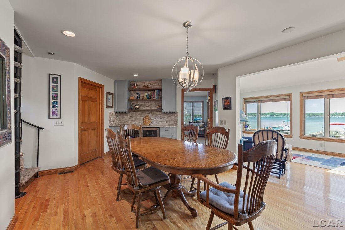 House in Manitou Beach-Devils Lake, Michigan, United States 4 - 18402946