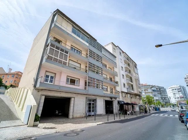 House in Almada, Cova da Piedade, Pragal e Cacilhas, Setubal, Portugal 1 - 18411963