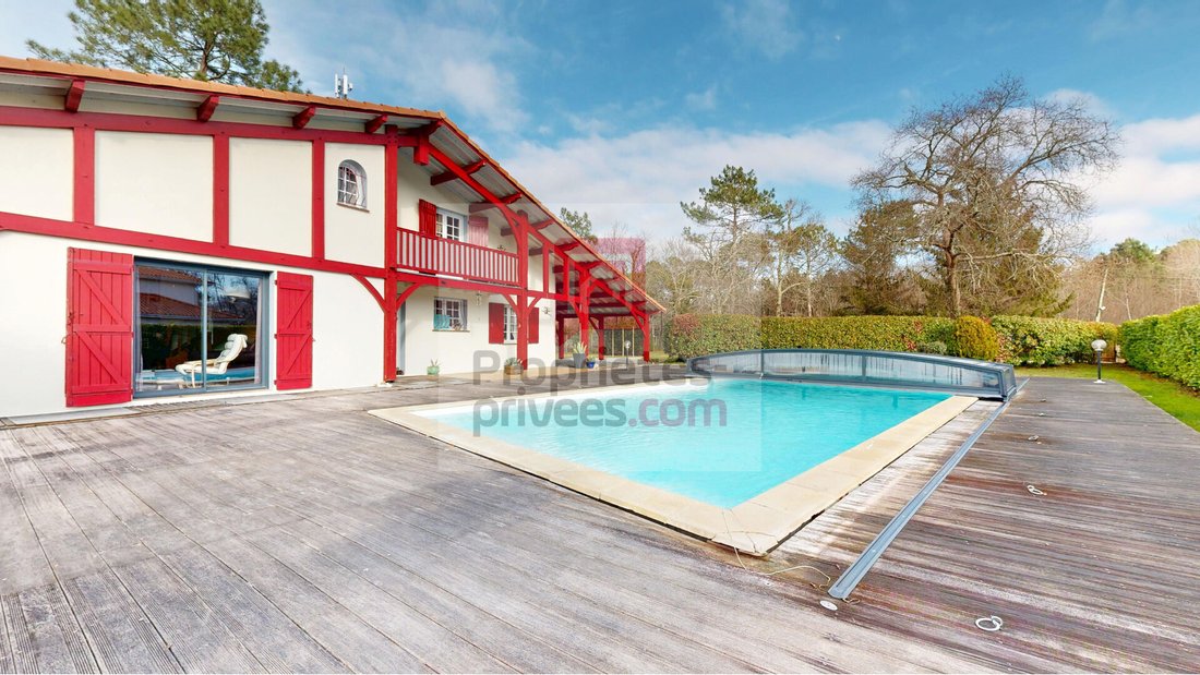 Villa in Biscarrosse, Nouvelle-Aquitaine, France 1 - 18405712