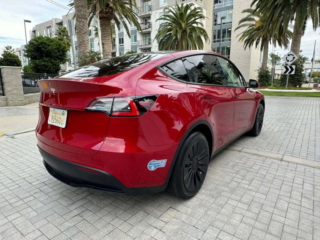 Suv in Newport Beach, CA, United States 5 - 18163495