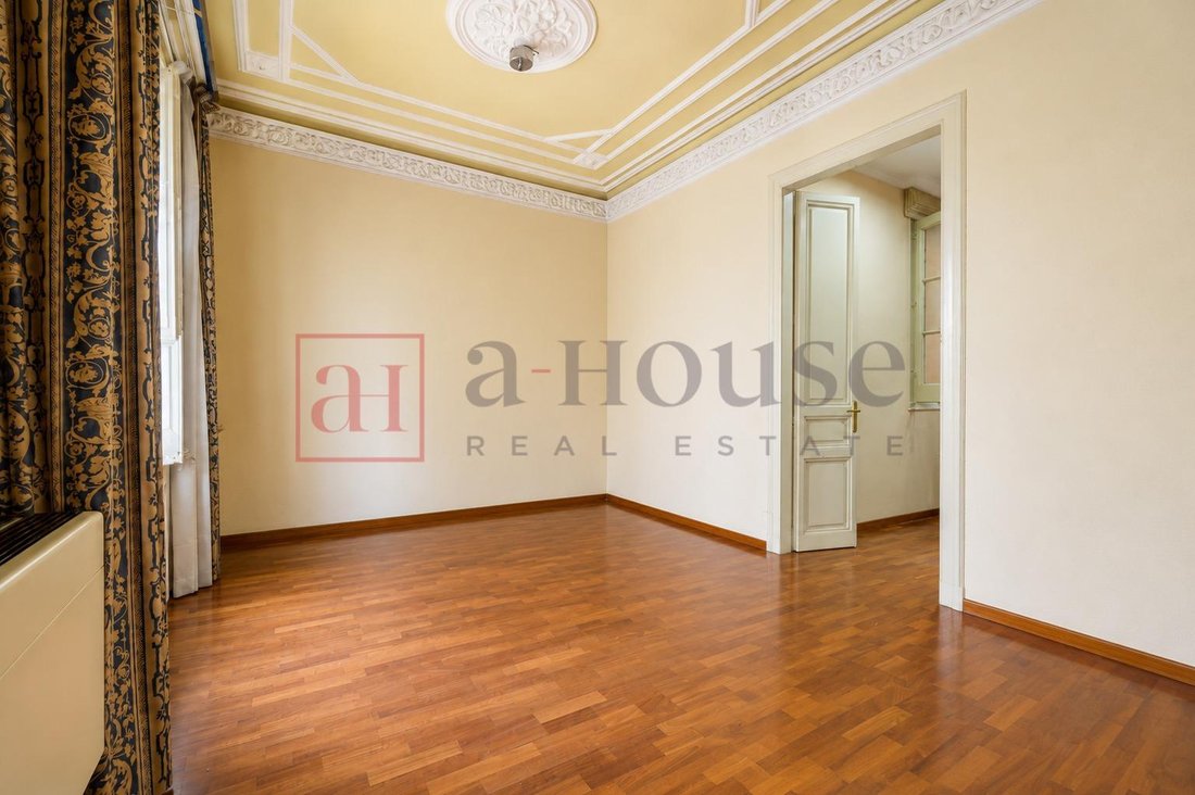 Apartment in Eixample, Barcelona, Spain 2 - 18332798