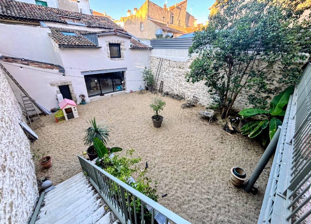 Villa in Allées Paul Riquet, Beziers, France 3 - 18405592
