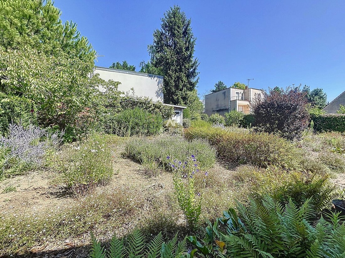 House in Chatou, Ile-de-France, France 5 - 18403977