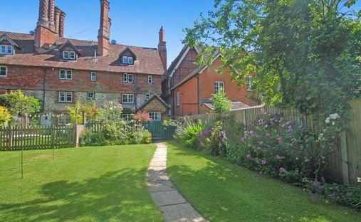 Casa a Albury, Guildford, Inghilterra 1