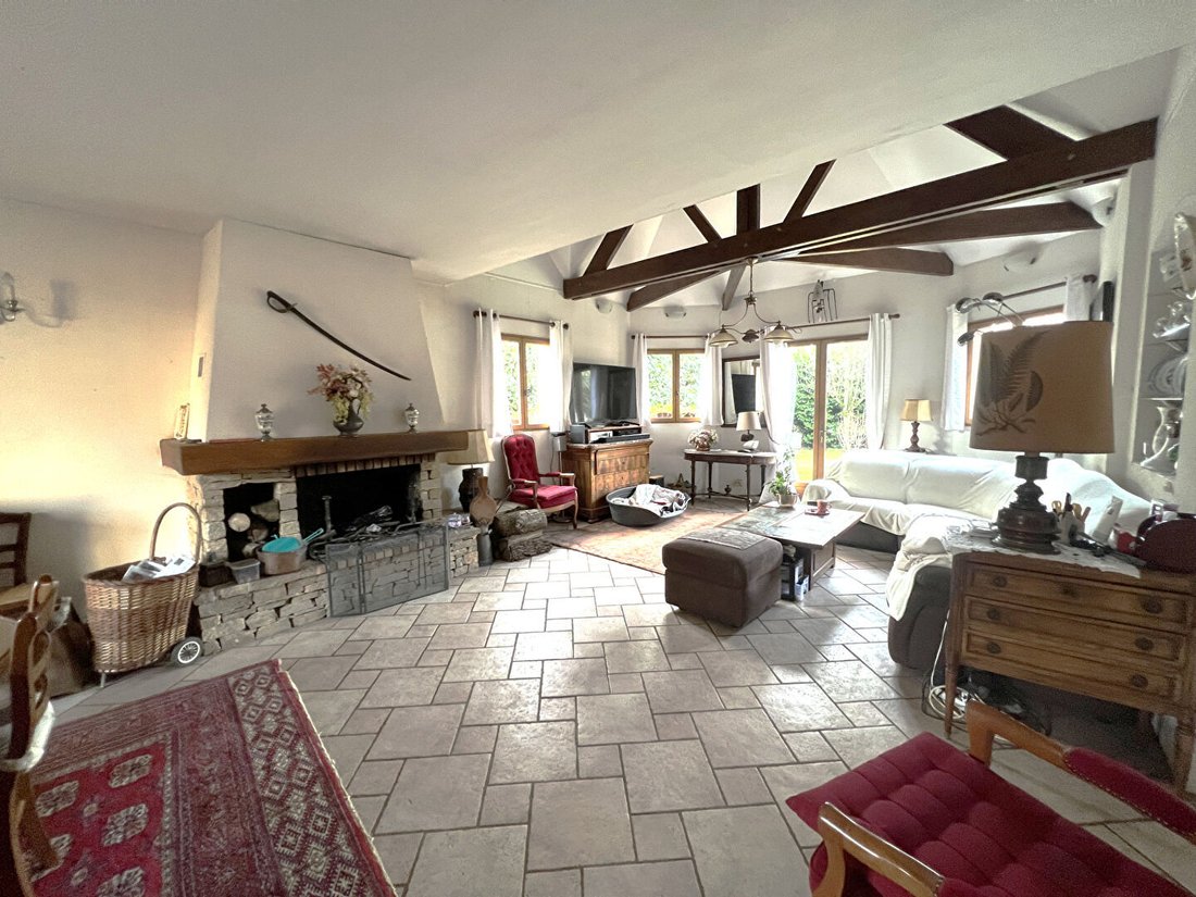 Villa in Thoiry, Ile-de-France, France 3 - 18405608
