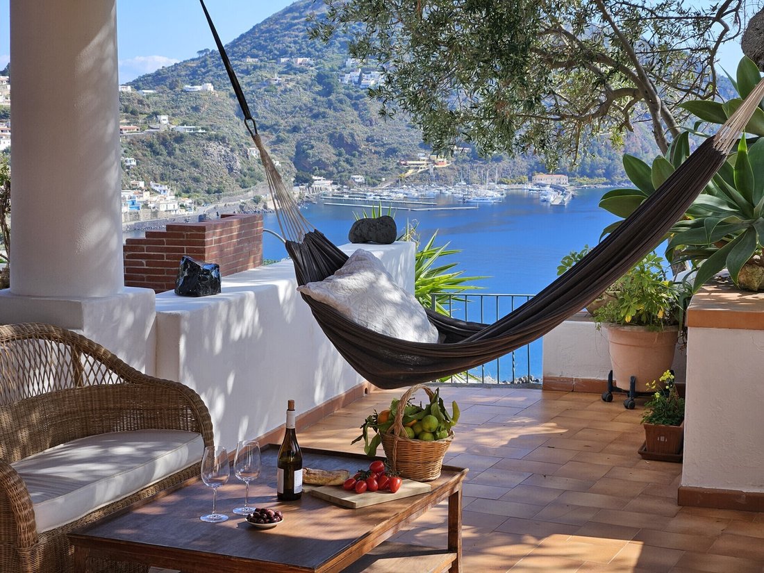 Villa in Lipari, Sicily, Italy 1 - 18407444