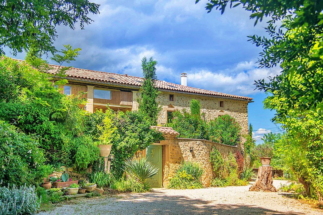 Villa in Uzès, Occitania, France 2 - 18405671