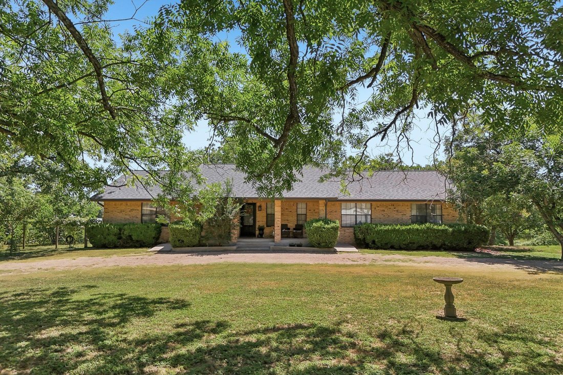 House in Bastrop, Texas, United States 5 - 18408044