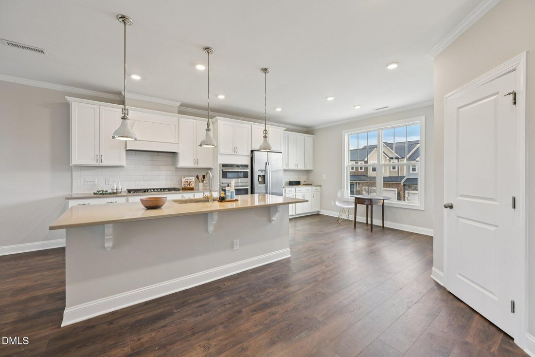 Townhouse in Raleigh, North Carolina, United States 4 - 18408219