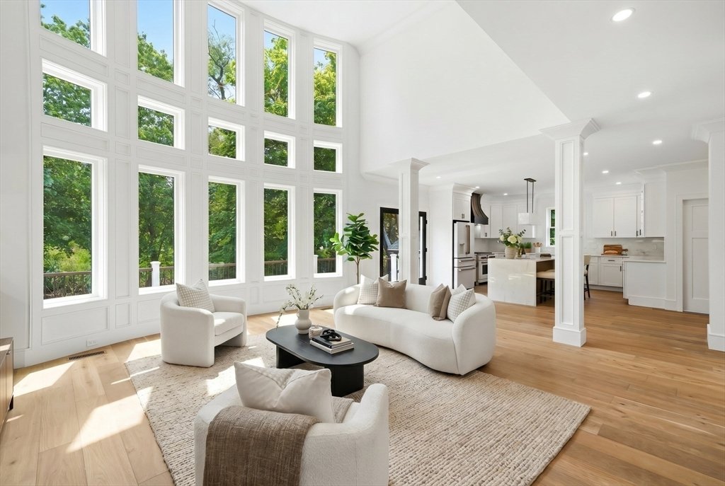 House in Medford, Massachusetts, United States 3 - 18024795