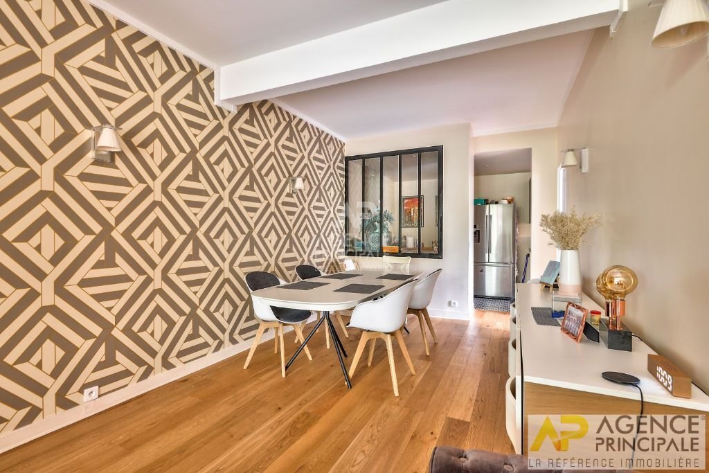 Apartment in Chatou, Ile-de-France, France 2 - 18404038