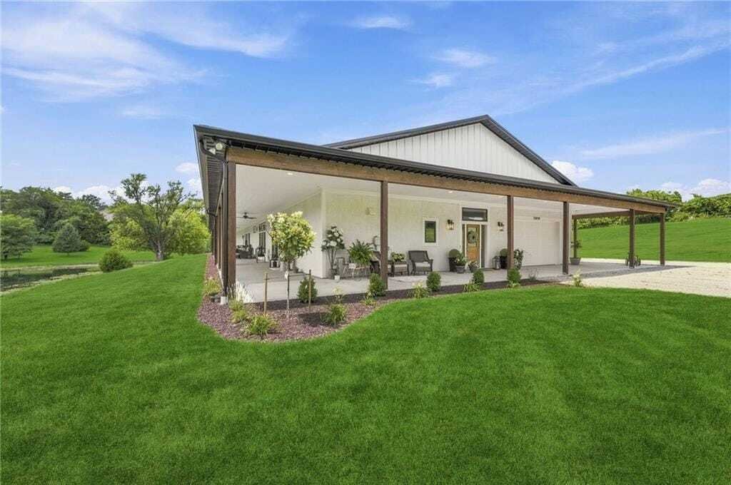House in Parkville, Missouri, United States 3 - 18410477