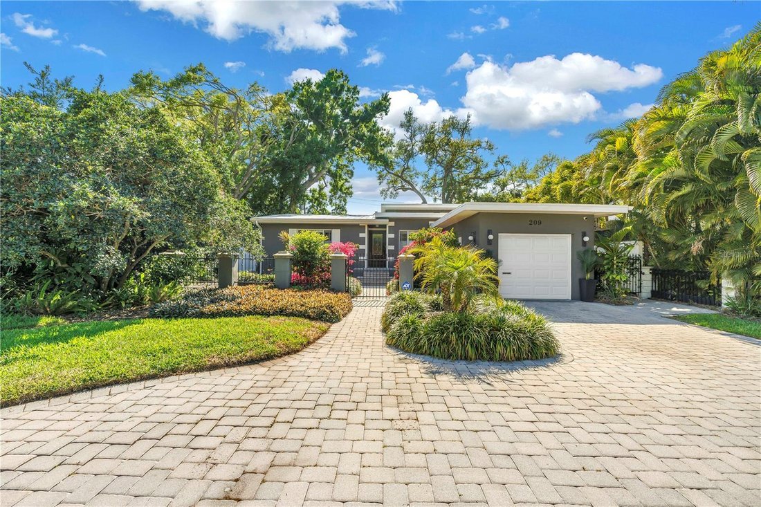 Casa a St. Petersburg, Florida, Stati Uniti 1 - 18403334