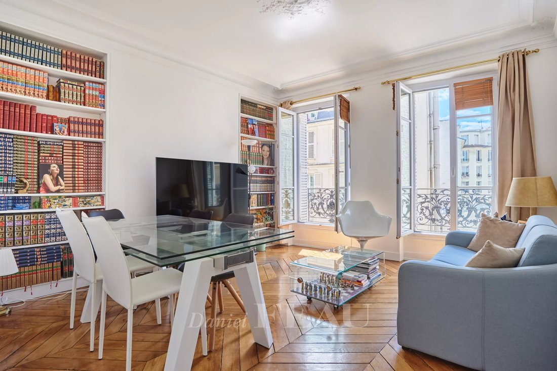 Apartment in Saint Placide, Paris 6e Arrondissement, Paris 1 - 18409332