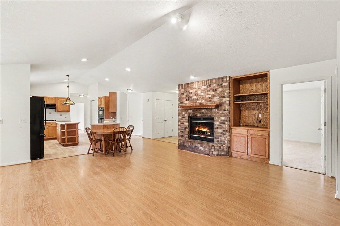 House in Grand Junction, Michigan, United States 4 - 18407938