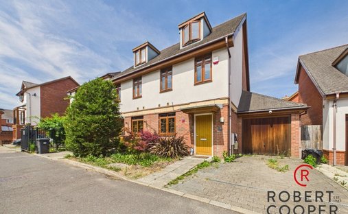 House in Eastcote, Hillingdon, England 1