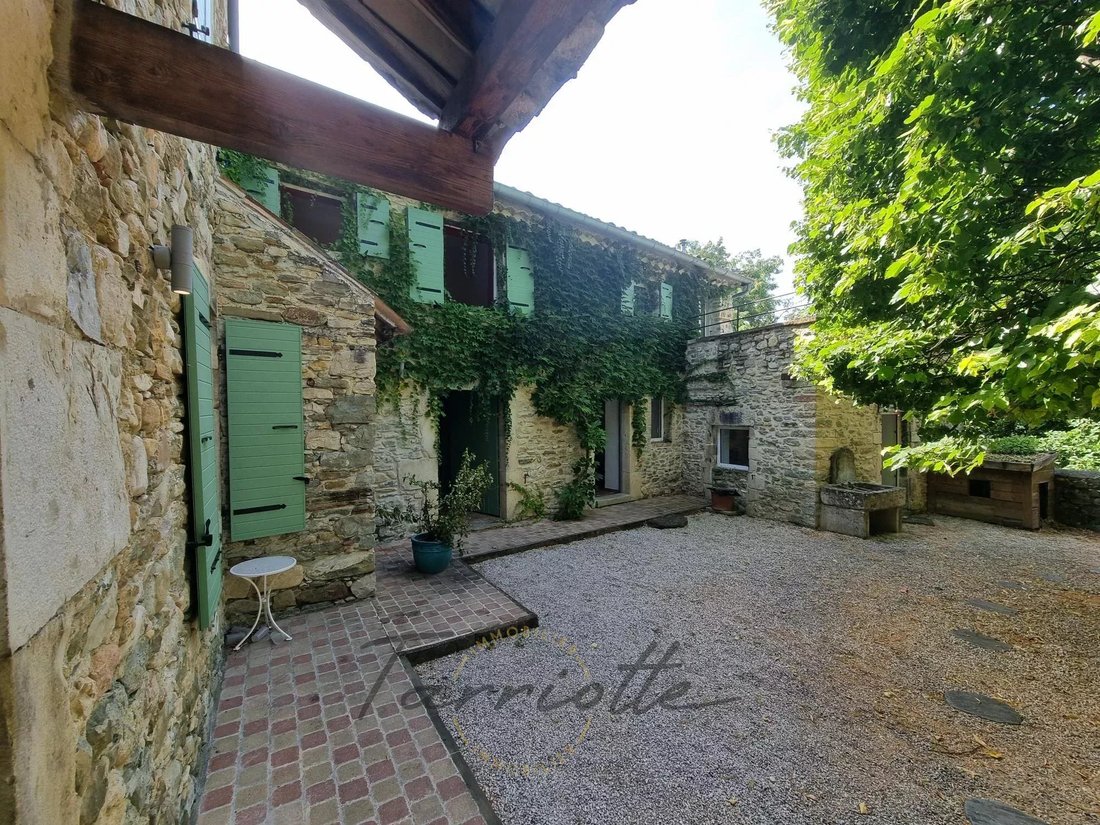 Maisons de campagne à Pont-de-Barret, Auvergne-Rhône-Alpes, France 3 - 18404357