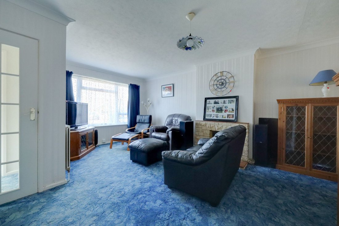 House in Burgess Hill, England 4 - 18404714