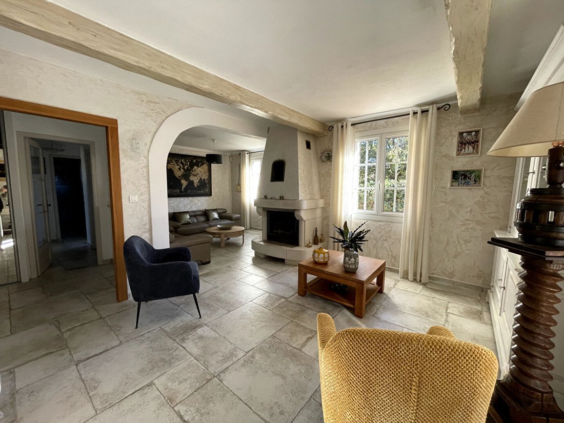Villa in Saint-Saturnin-lès-Apt, Provence-Alpes-Côte d'Azur, France 3 - 18406040