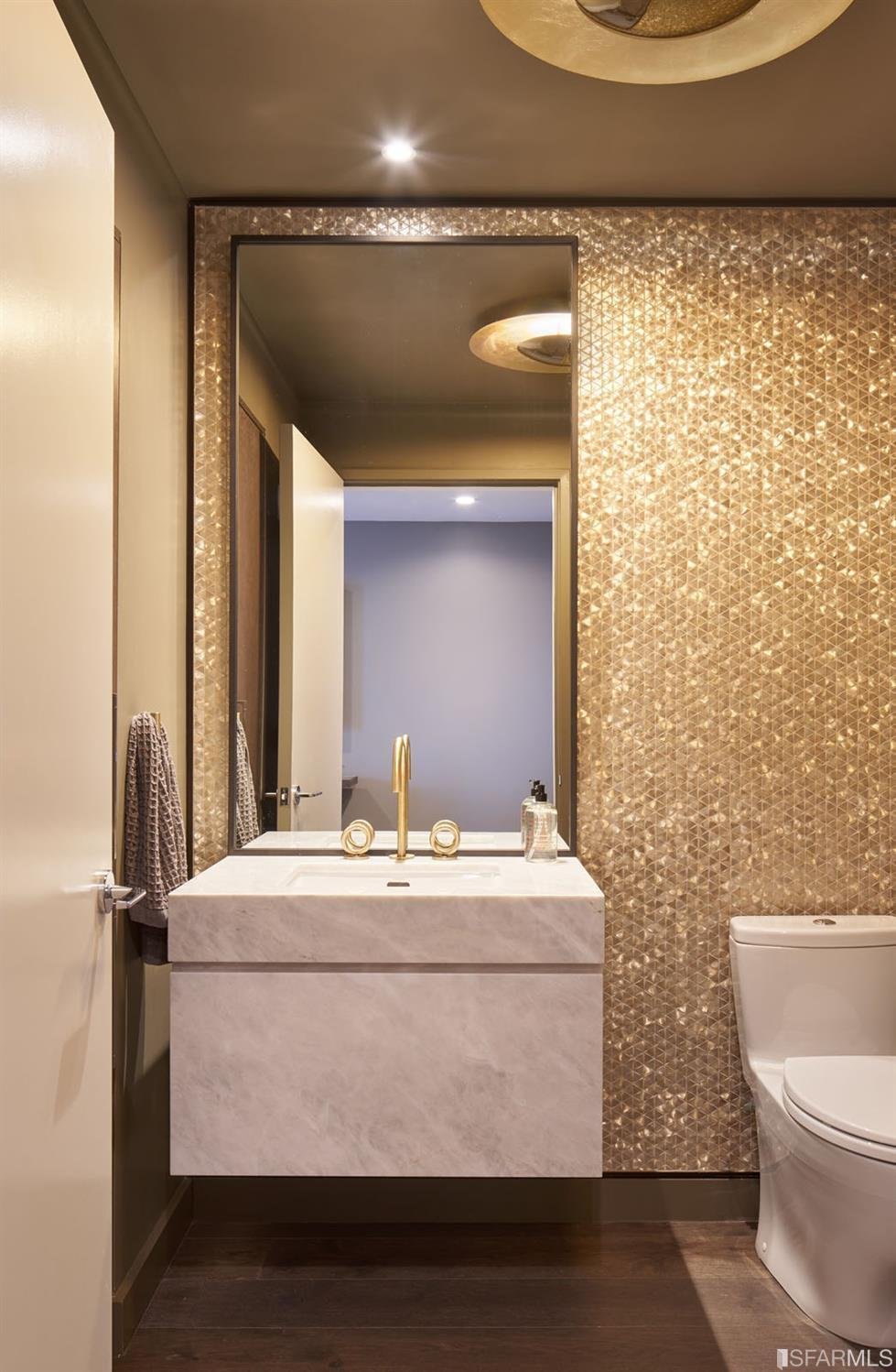 Condo in San Francisco, California, United States 3 - 18406742