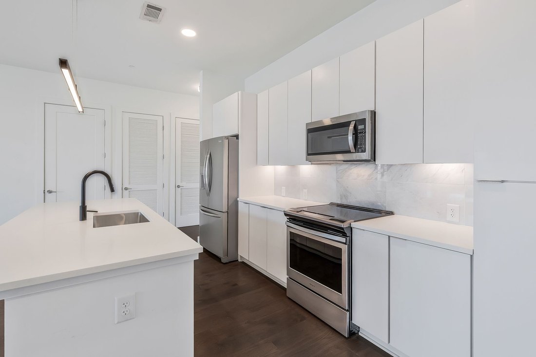 Condo in Nashville, Tennessee, United States 4 - 18408557