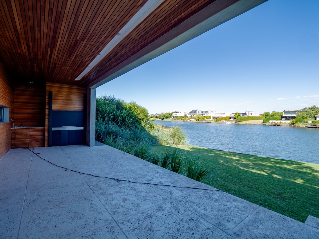 House in Tigre, Buenos Aires Province, Argentina 2 - 15481619