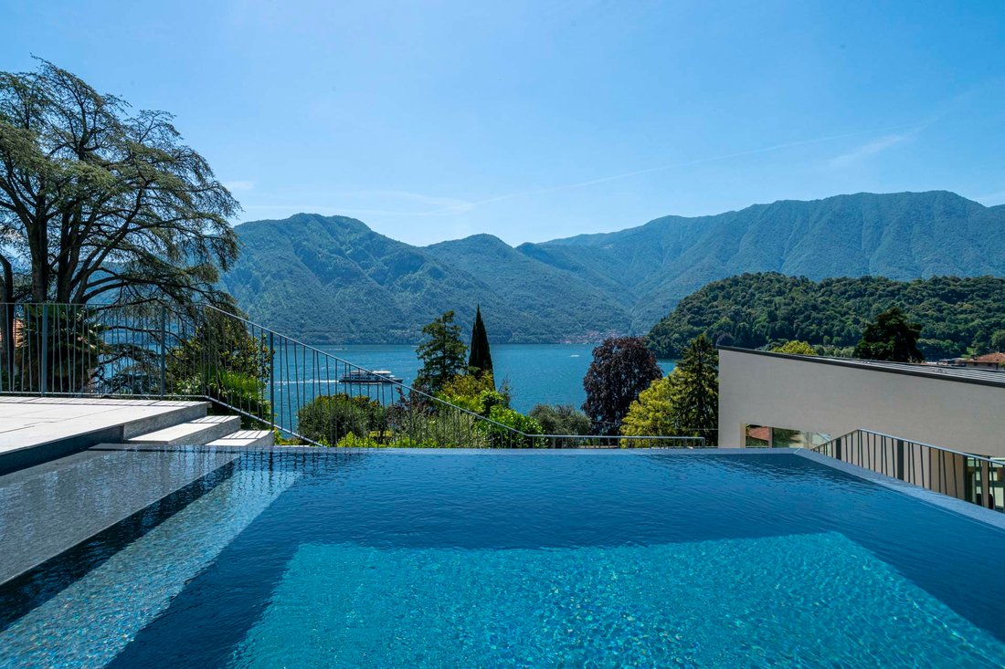 Villa in Tremezzina, Lombardy, Italy 1 - 18412482