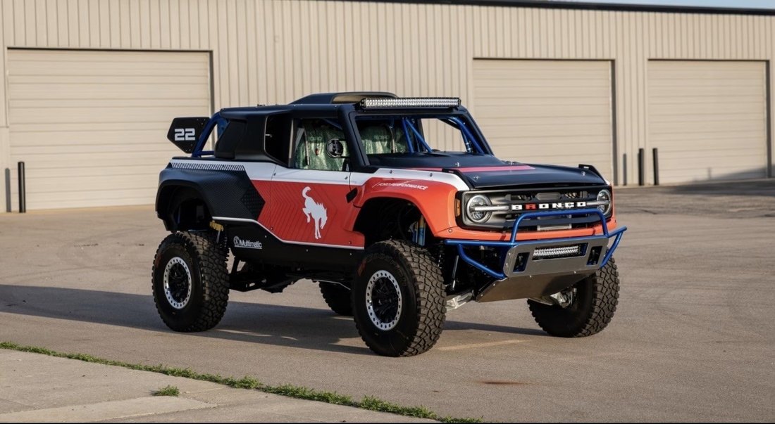 Suv in Schoolcraft, MI, United States 2 - 18405189