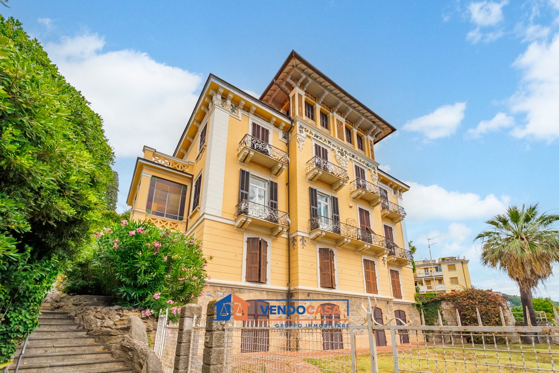 Wohnung in Zentraler Hügel, Alassio, Ligurien 1 - 18402671