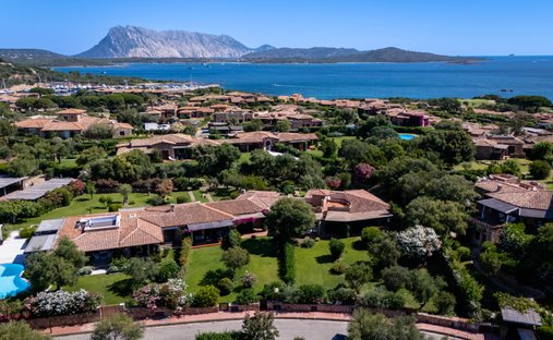 Villa à Puntaldia, Sardaigne, Italie 1