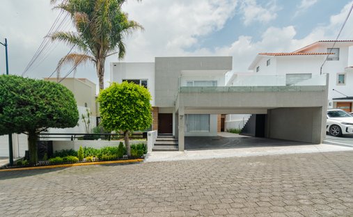 House in Ciudad López Mateos, State of Mexico, Mexico 1